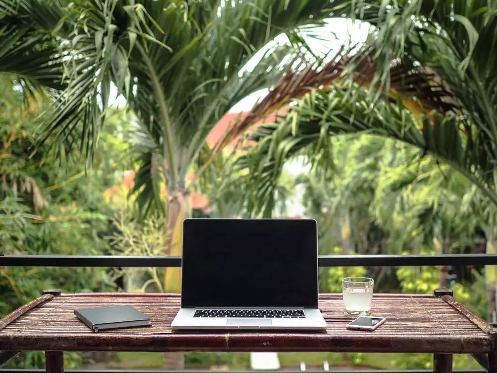 How to Start Working Toward a Digital Nomad Lifestyle