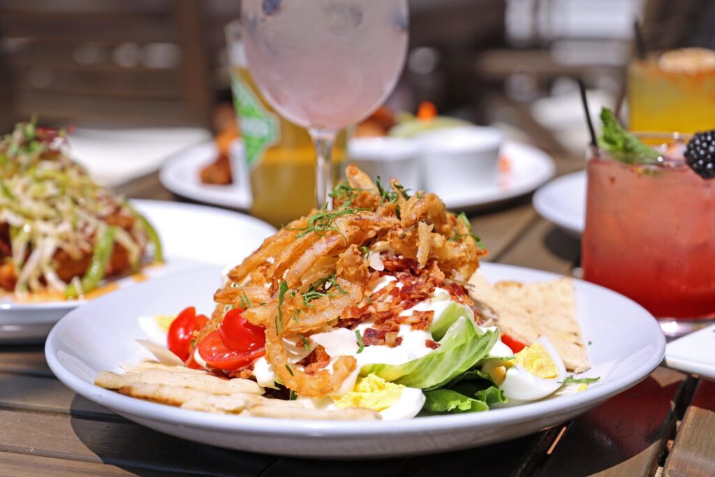 Food & Dining